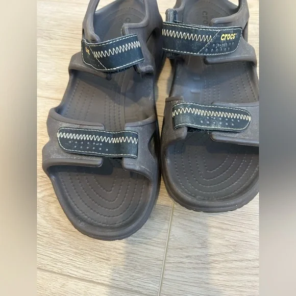 Black Men’s Strap Rubber Hiking Iconic Crocs Comfort Sandals Size 12 - Picture 9 of 11